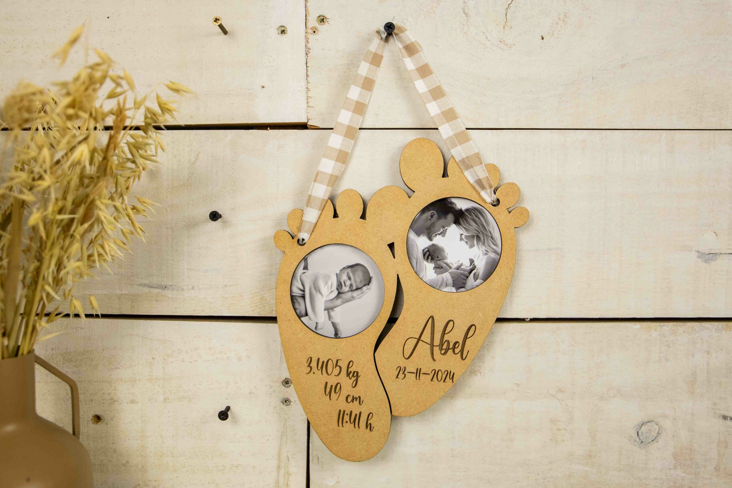 Cuadro con Fotos y Datos de Nacimiento – Diseño Pies de Bebé | Diseño Pies de Bebé