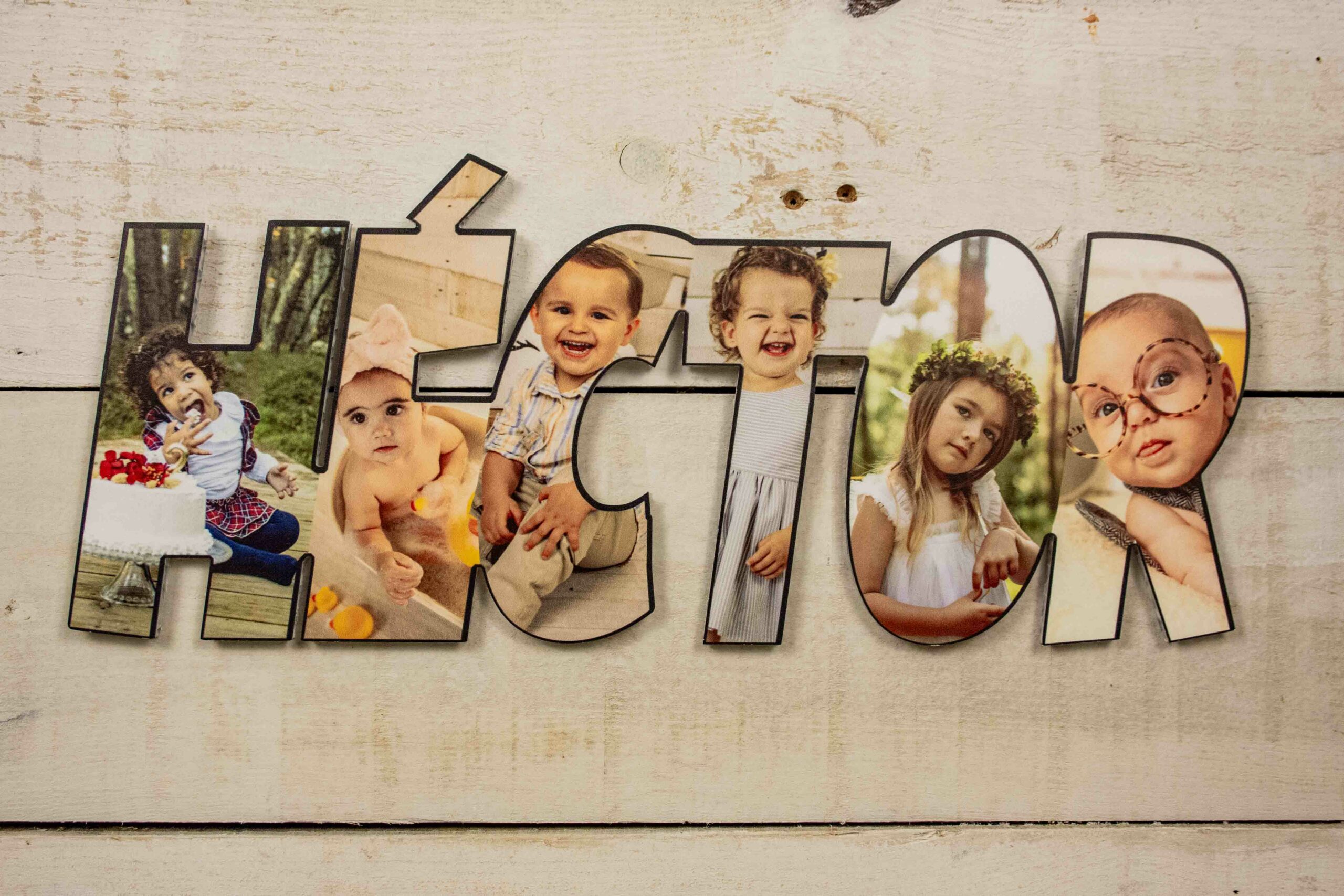 Nombre Personalizado con Fotos en PVC