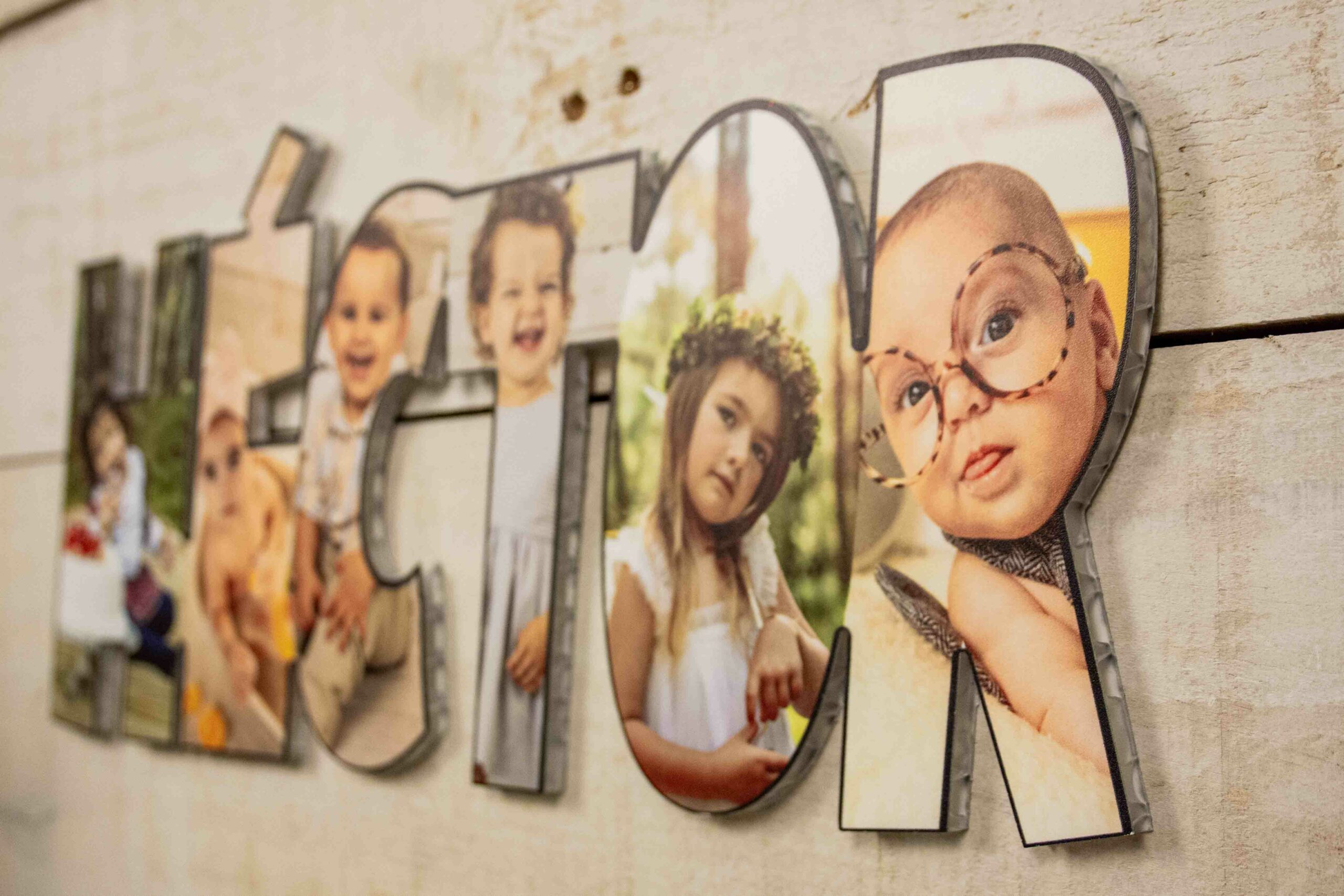 Nombre Personalizado con Fotos