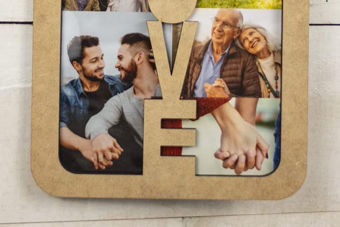 Marco de Fotos Personalizado Love en Madera | Regalo Romántico con Fotos - Imagen 3