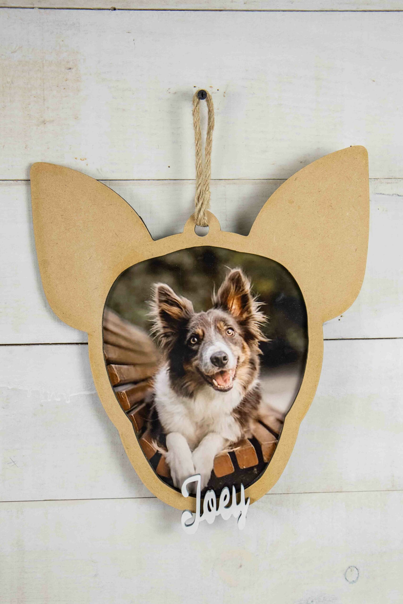 Marco Personalizado para Perros con Foto y Nombre – Cuadro de Madera DM 30x25 cm - Imagen 3